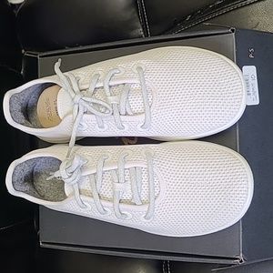 NIB Allbirds Women's Tree Runners Running Sneaker Chalk Grey 10